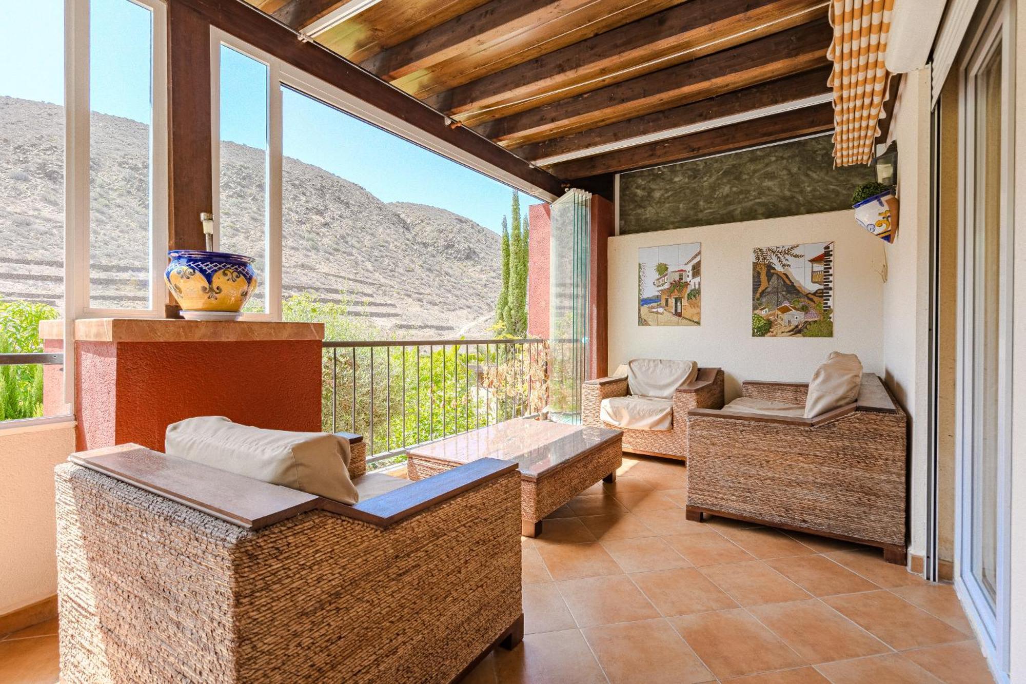 With Private Pool And Beautiful Garden * Los Cristianos (Tenerife)