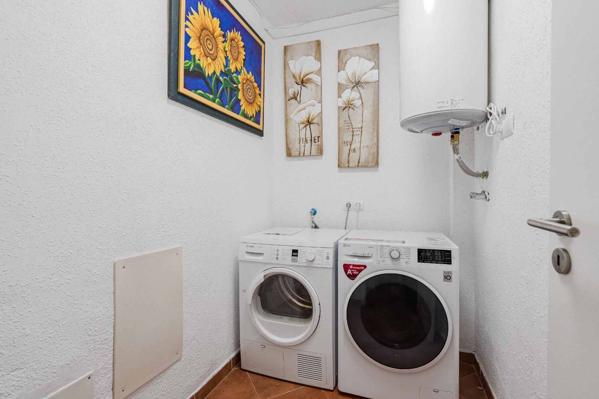 With Private Pool And Beautiful Garden Holiday home *
