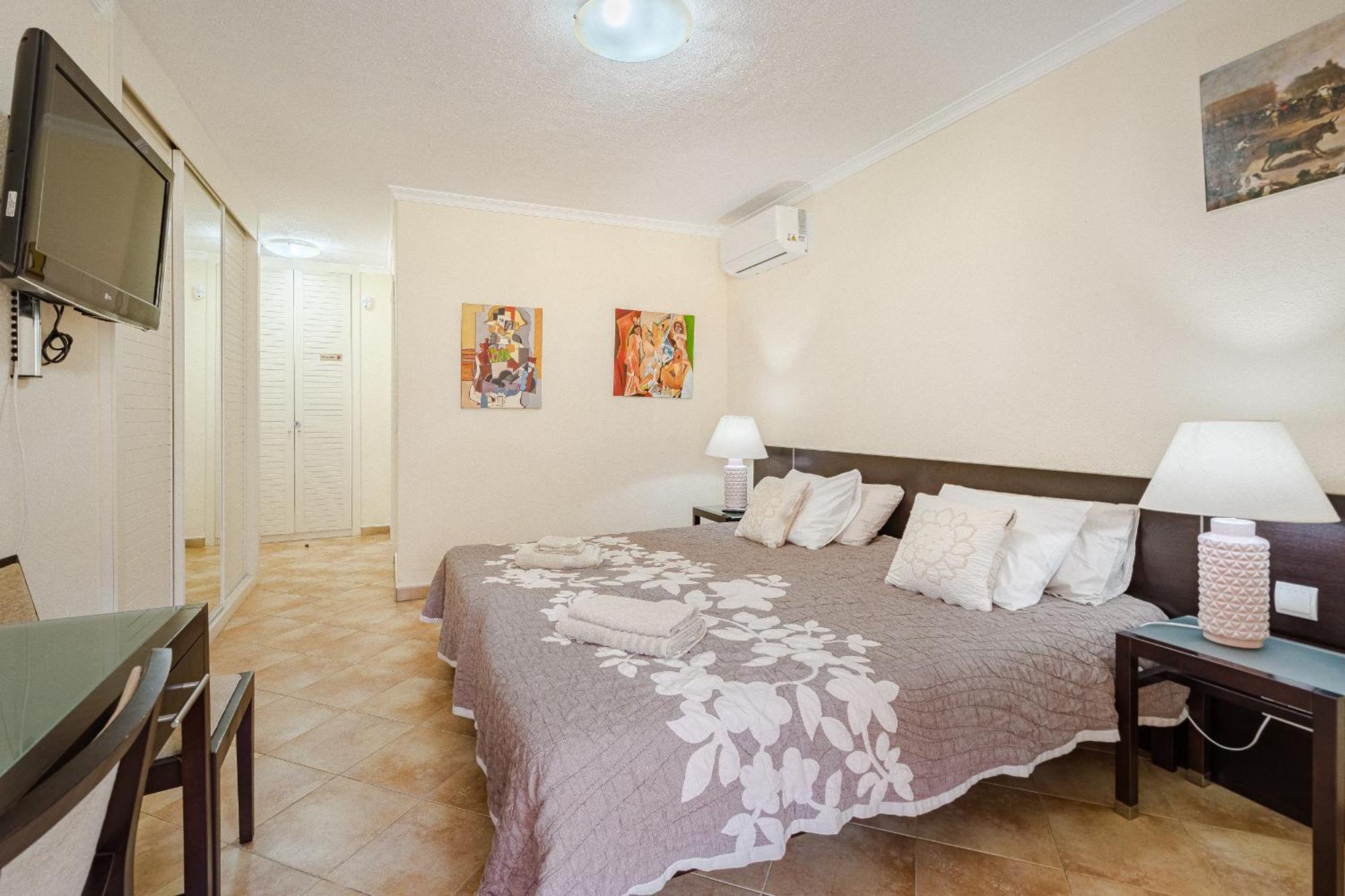 Holiday home With Private Pool And Beautiful Garden
