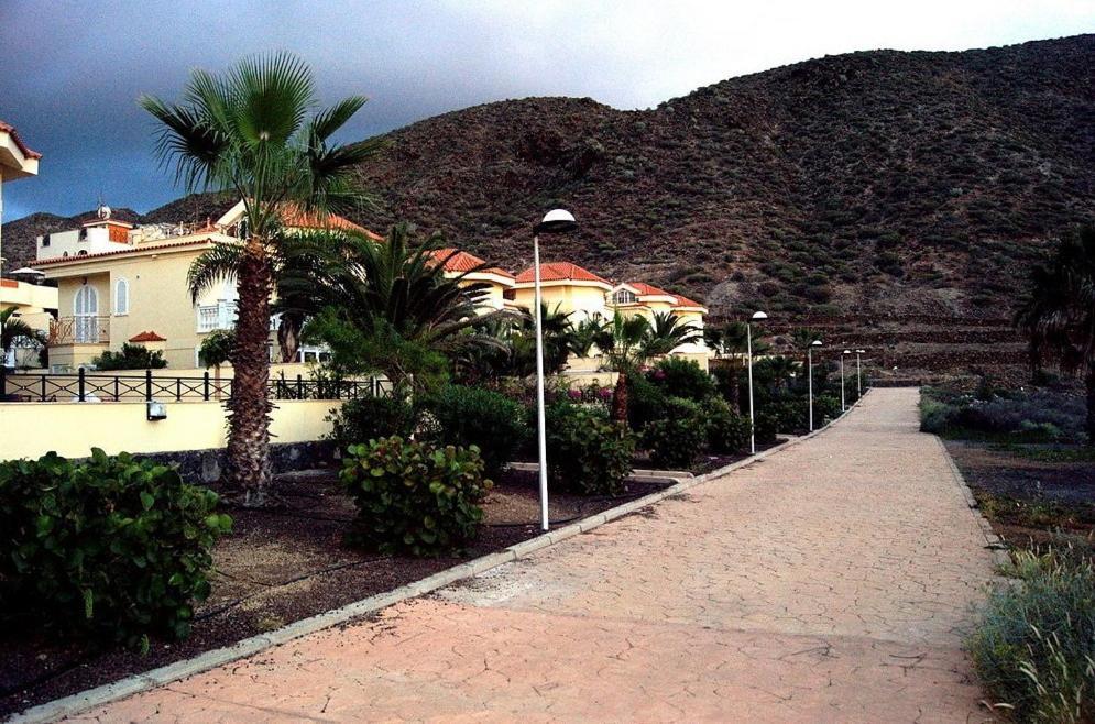 With Private Pool And Beautiful Garden Casa de vacances Los Cristianos (Tenerife)
